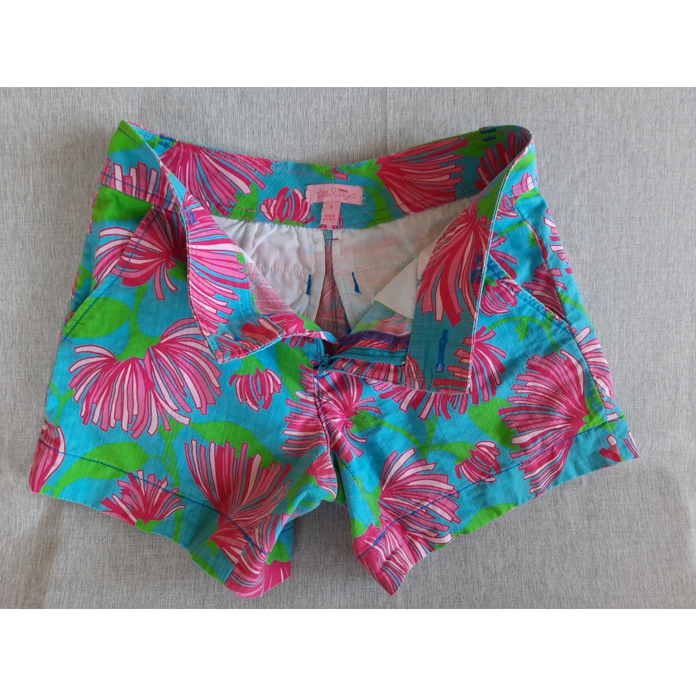 Lilly Pulitzer Womens 0 Resort Fit Floral Tradewind Kissue Short Polyester Blend